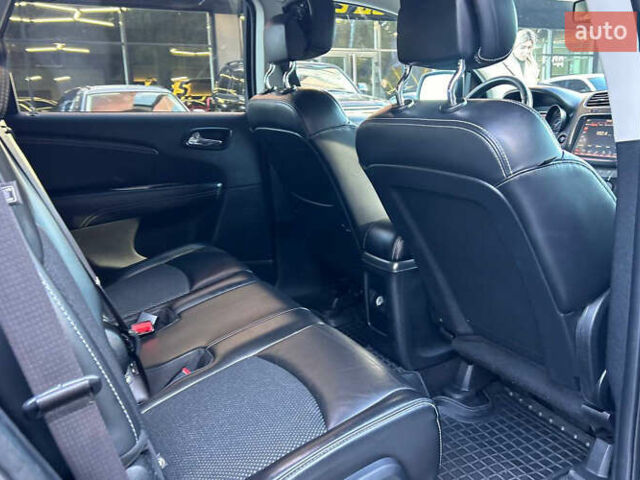 Серый Додж Джорни, объемом двигателя 2.36 л и пробегом 171 тыс. км за 12800 $, фото 14 на Automoto.ua