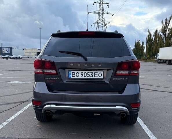 Додж Джорни 2015 в Киеве на Automoto.ua Серый Додж Джорни, объемом двигателя 3.6 л и пробегом 197 тыс. км за 13400 $, фото 1 на Automoto.ua