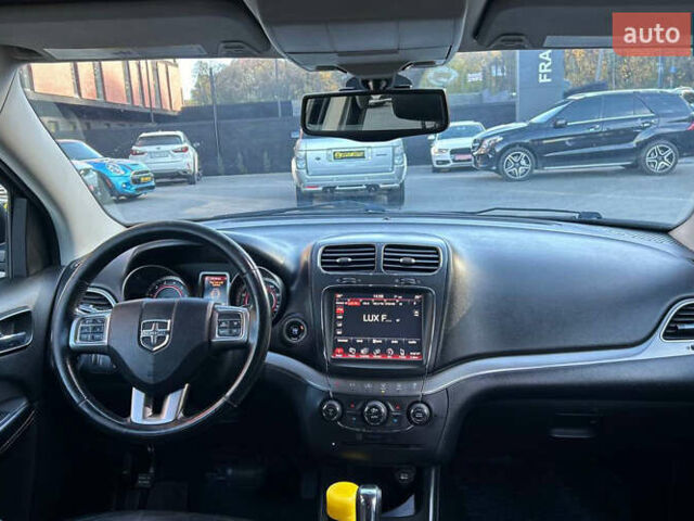 Серый Додж Джорни, объемом двигателя 2.36 л и пробегом 171 тыс. км за 12800 $, фото 10 на Automoto.ua