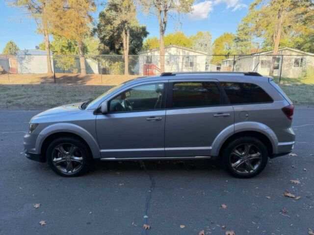 Серый Додж Джорни, объемом двигателя 3.6 л и пробегом 70 тыс. км за 2000 $, фото 4 на Automoto.ua