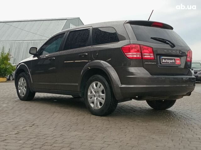 Сірий Додж Джорні, об'ємом двигуна 2.4 л та пробігом 205 тис. км за 9990 $, фото 24 на Automoto.ua