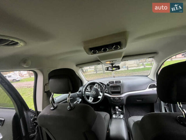 Серый Додж Джорни, объемом двигателя 2.36 л и пробегом 118 тыс. км за 11500 $, фото 12 на Automoto.ua