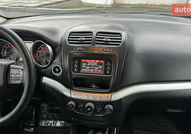 Сірий Додж Джорні, об'ємом двигуна 3.61 л та пробігом 190 тис. км за 9950 $, фото 29 на Automoto.ua