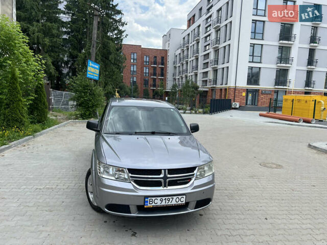 Серый Додж Джорни, объемом двигателя 2.36 л и пробегом 210 тыс. км за 9100 $, фото 8 на Automoto.ua
