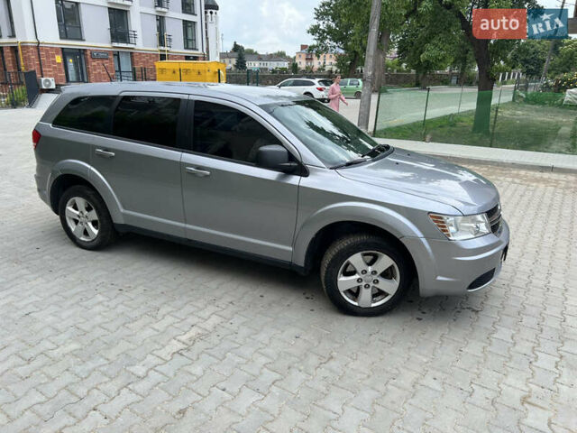 Серый Додж Джорни, объемом двигателя 2.36 л и пробегом 210 тыс. км за 9100 $, фото 1 на Automoto.ua