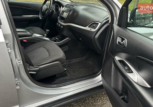 Сірий Додж Джорні, об'ємом двигуна 3.61 л та пробігом 190 тис. км за 9950 $, фото 15 на Automoto.ua