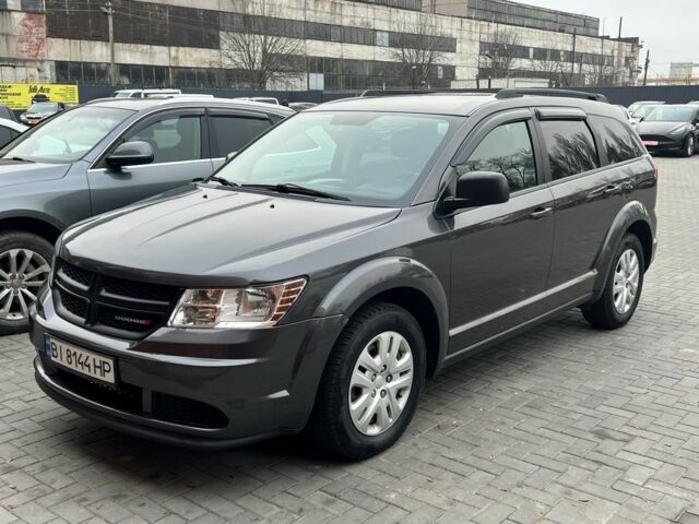 Серый Додж Джорни, объемом двигателя 2.4 л и пробегом 180 тыс. км за 8800 $, фото 2 на Automoto.ua
