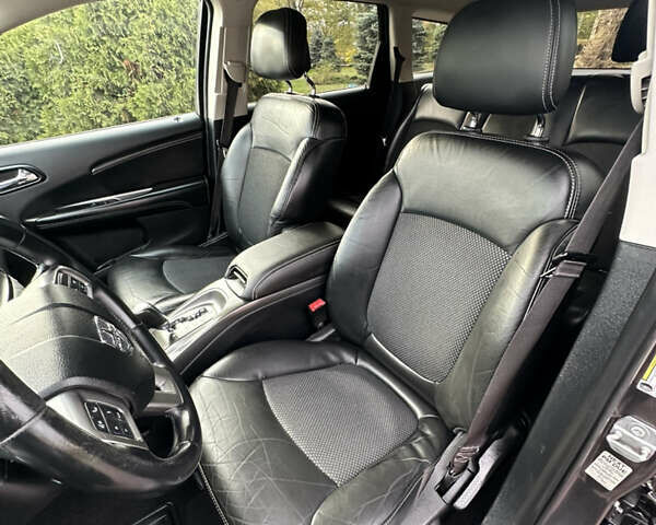 Додж Джорни 2016 в Днепре (Днепропетровске) на Automoto.ua Серый Додж Джорни, объемом двигателя 3.6 л и пробегом 201 тыс. км за 12999 $, фото 21 на Automoto.ua