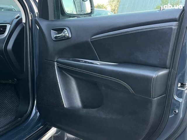 Серый Додж Джорни, объемом двигателя 2.4 л и пробегом 170 тыс. км за 10590 $, фото 36 на Automoto.ua