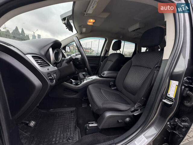 Серый Додж Джорни, объемом двигателя 2.4 л и пробегом 141 тыс. км за 10500 $, фото 39 на Automoto.ua