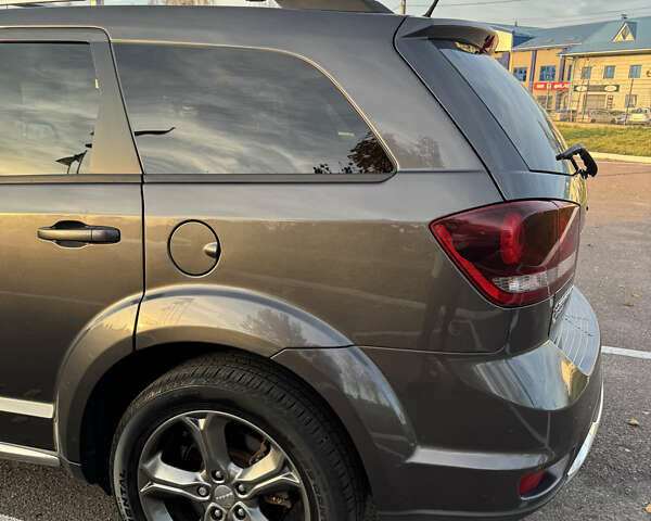 Серый Додж Джорни, объемом двигателя 3.6 л и пробегом 139 тыс. км за 13950 $, фото 6 на Automoto.ua