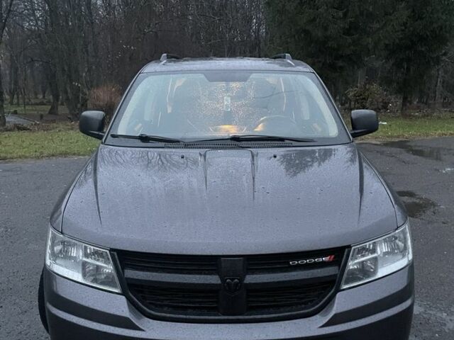 Серый Додж Джорни, объемом двигателя 2.4 л и пробегом 136 тыс. км за 10500 $, фото 2 на Automoto.ua