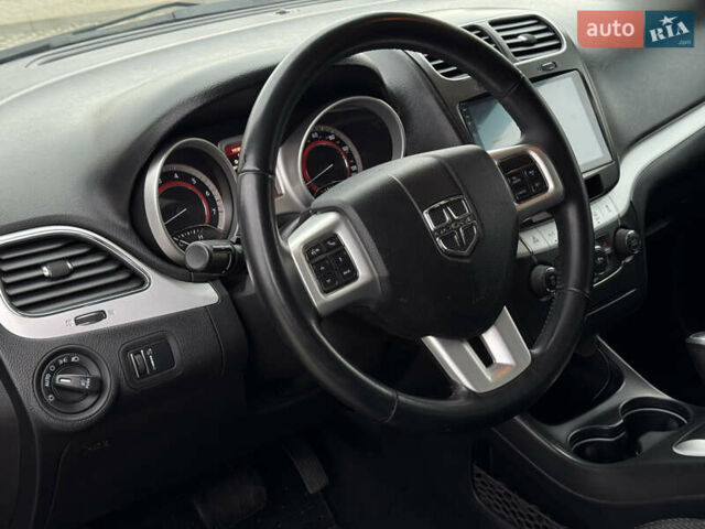 Серый Додж Джорни, объемом двигателя 2.4 л и пробегом 141 тыс. км за 10500 $, фото 36 на Automoto.ua