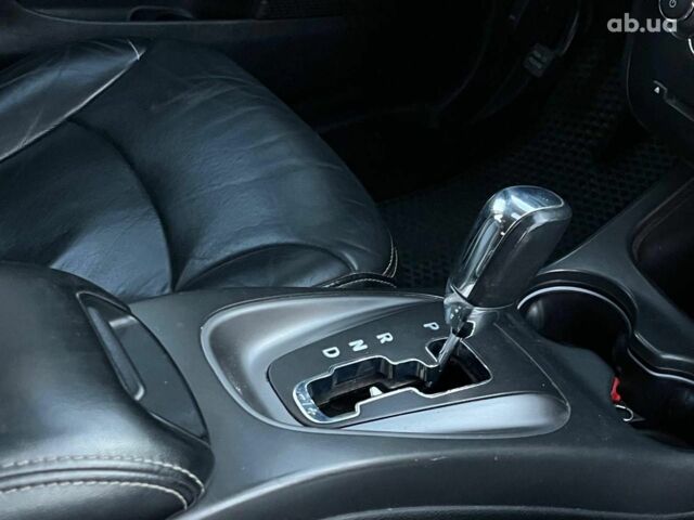 Серый Додж Джорни, объемом двигателя 2.4 л и пробегом 170 тыс. км за 10590 $, фото 38 на Automoto.ua