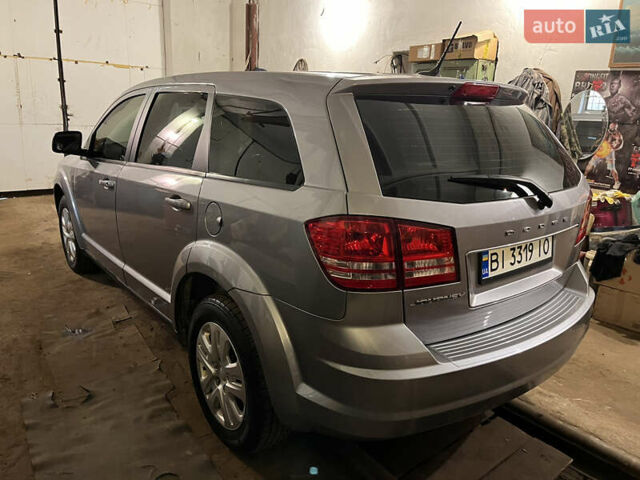 Серый Додж Джорни, объемом двигателя 2.36 л и пробегом 132 тыс. км за 10800 $, фото 4 на Automoto.ua