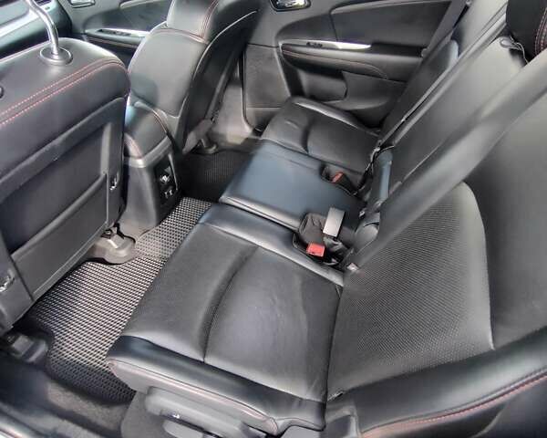 Серый Додж Джорни, объемом двигателя 3.6 л и пробегом 172 тыс. км за 15999 $, фото 6 на Automoto.ua