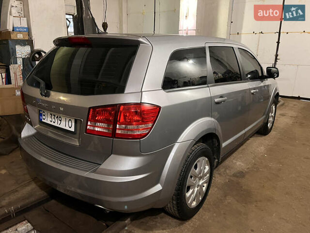 Серый Додж Джорни, объемом двигателя 2.36 л и пробегом 132 тыс. км за 10800 $, фото 3 на Automoto.ua