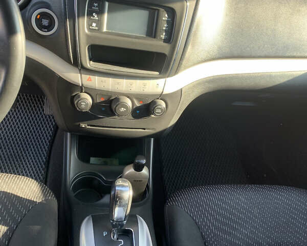 Додж Джорни 2016 в Тернополе на Automoto.ua Серый Додж Джорни, объемом двигателя 2.36 л и пробегом 170 тыс. км за 9800 $, фото 8 на Automoto.ua