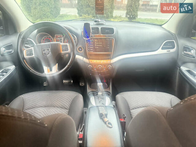 Серый Додж Джорни, объемом двигателя 3.6 л и пробегом 156 тыс. км за 13550 $, фото 16 на Automoto.ua