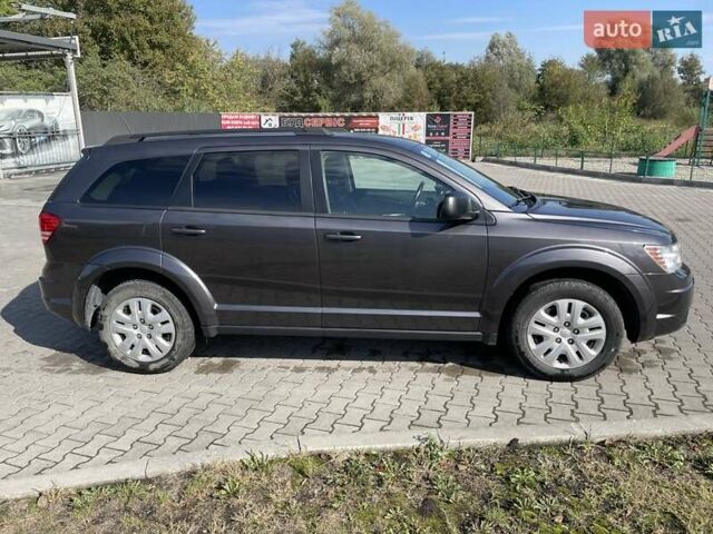 Серый Додж Джорни, объемом двигателя 2.36 л и пробегом 135 тыс. км за 10500 $, фото 3 на Automoto.ua