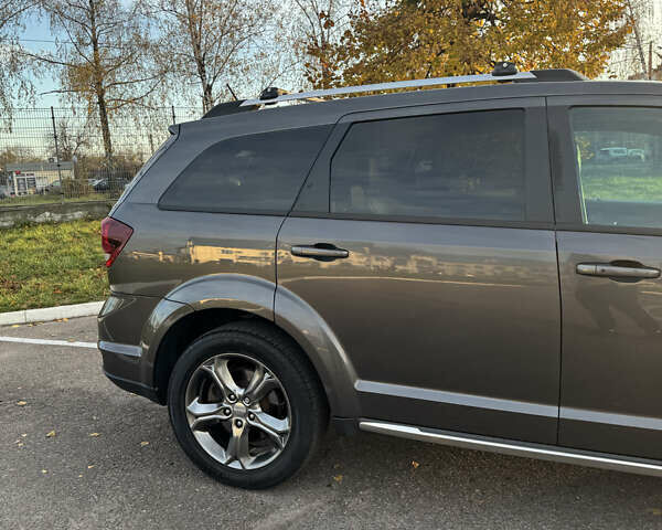 Серый Додж Джорни, объемом двигателя 3.6 л и пробегом 139 тыс. км за 13950 $, фото 9 на Automoto.ua