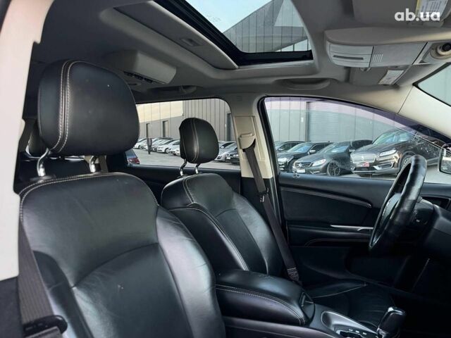 Серый Додж Джорни, объемом двигателя 2.4 л и пробегом 170 тыс. км за 10590 $, фото 37 на Automoto.ua