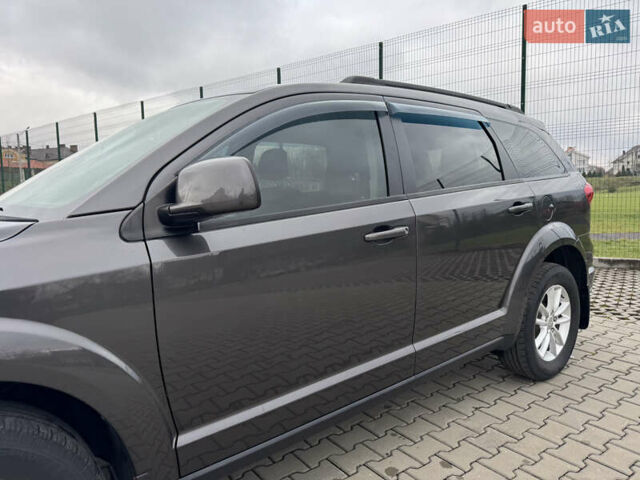 Серый Додж Джорни, объемом двигателя 2.4 л и пробегом 141 тыс. км за 10500 $, фото 32 на Automoto.ua