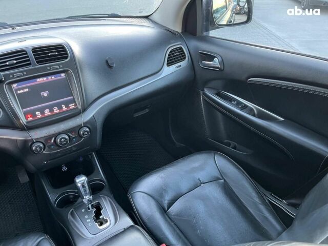 Серый Додж Джорни, объемом двигателя 2.4 л и пробегом 170 тыс. км за 10590 $, фото 30 на Automoto.ua