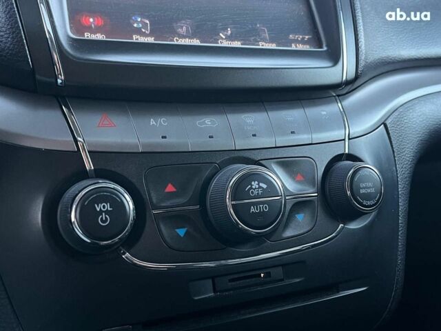 Серый Додж Джорни, объемом двигателя 2.4 л и пробегом 170 тыс. км за 10590 $, фото 19 на Automoto.ua