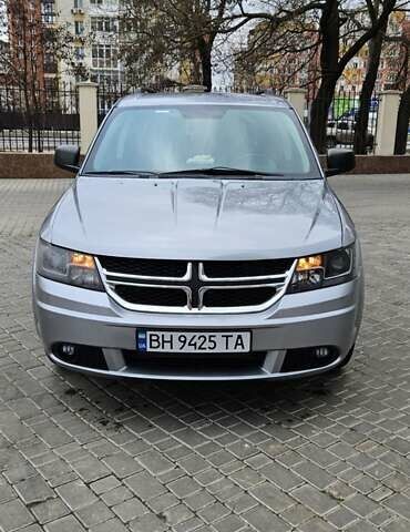 Серый Додж Джорни, объемом двигателя 2.4 л и пробегом 252 тыс. км за 12500 $, фото 6 на Automoto.ua