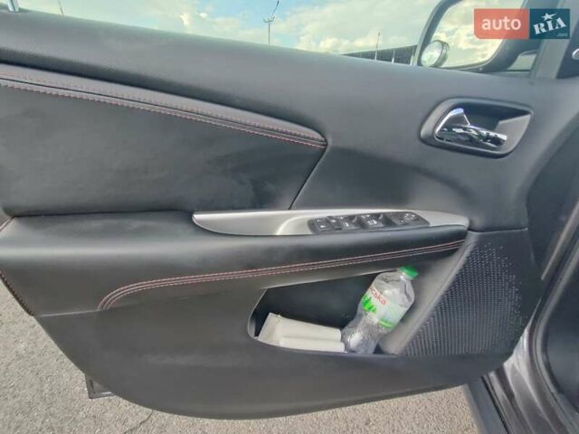 Серый Додж Джорни, объемом двигателя 3.6 л и пробегом 172 тыс. км за 15999 $, фото 16 на Automoto.ua