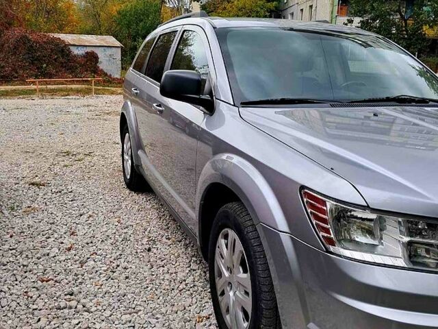 Додж Джорни 2016 в Запорожье на Automoto.ua Серый Додж Джорни, объемом двигателя 2.4 л и пробегом 138 тыс. км за 13500 $, фото 2 на Automoto.ua