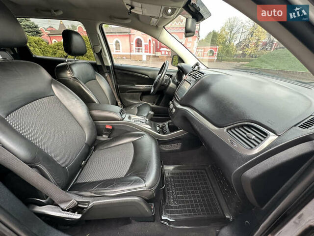 Додж Джорни 2016 в Днепре (Днепропетровске) на Automoto.ua Серый Додж Джорни, объемом двигателя 3.6 л и пробегом 201 тыс. км за 12999 $, фото 19 на Automoto.ua