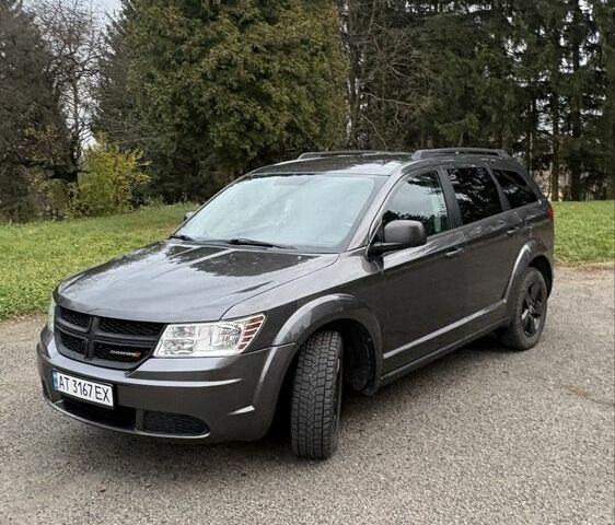 Серый Додж Джорни, объемом двигателя 2.4 л и пробегом 240 тыс. км за 11200 $, фото 1 на Automoto.ua