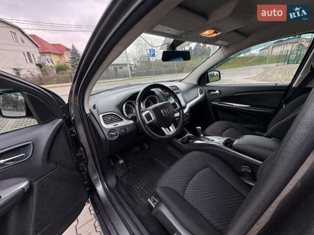 Серый Додж Джорни, объемом двигателя 2.4 л и пробегом 141 тыс. км за 10500 $, фото 38 на Automoto.ua