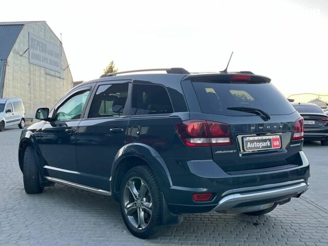 Серый Додж Джорни, объемом двигателя 2.4 л и пробегом 170 тыс. км за 10590 $, фото 8 на Automoto.ua