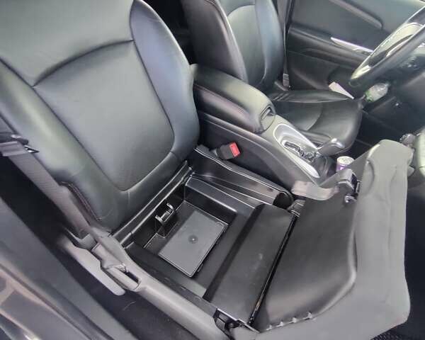 Серый Додж Джорни, объемом двигателя 3.6 л и пробегом 172 тыс. км за 15999 $, фото 12 на Automoto.ua