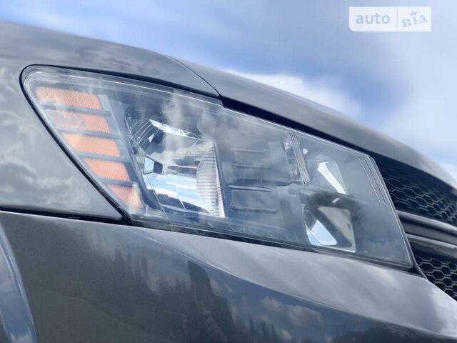 Сірий Додж Джорні, об'ємом двигуна 3.6 л та пробігом 192 тис. км за 12800 $, фото 9 на Automoto.ua