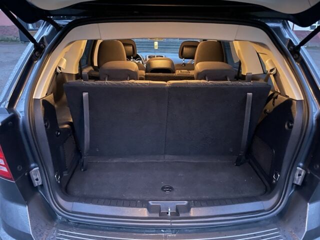 Серый Додж Джорни, объемом двигателя 2.4 л и пробегом 136 тыс. км за 10500 $, фото 9 на Automoto.ua