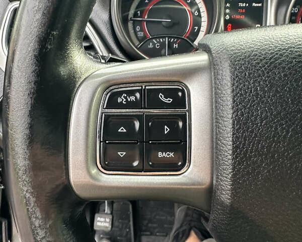 Додж Джорни 2016 в Днепре (Днепропетровске) на Automoto.ua Серый Додж Джорни, объемом двигателя 3.6 л и пробегом 201 тыс. км за 12999 $, фото 34 на Automoto.ua