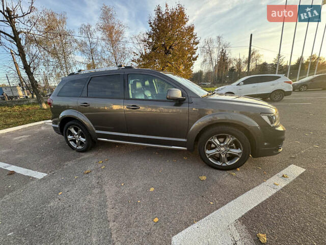 Серый Додж Джорни, объемом двигателя 3.6 л и пробегом 139 тыс. км за 13950 $, фото 19 на Automoto.ua
