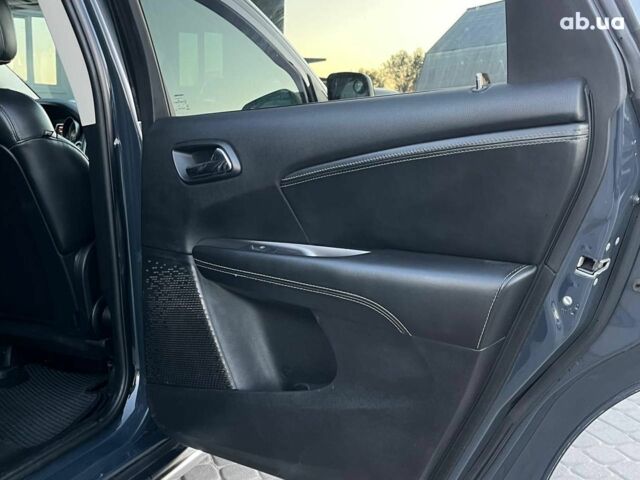 Серый Додж Джорни, объемом двигателя 2.4 л и пробегом 170 тыс. км за 10590 $, фото 34 на Automoto.ua