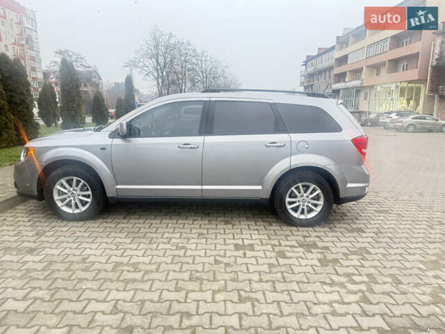 Серый Додж Джорни, объемом двигателя 3.6 л и пробегом 156 тыс. км за 13550 $, фото 4 на Automoto.ua