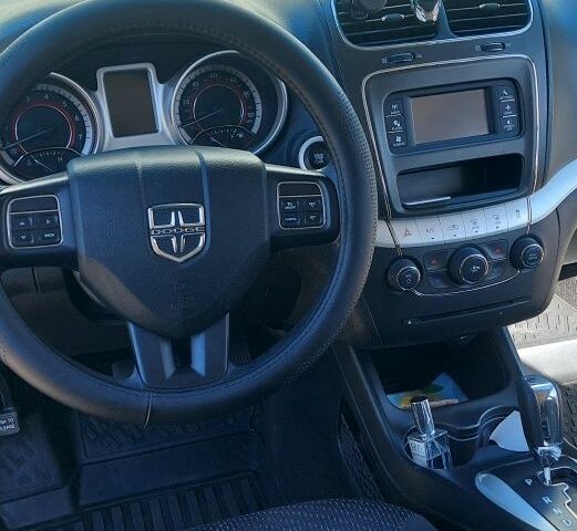 Серый Додж Джорни, объемом двигателя 2.4 л и пробегом 230 тыс. км за 9999 $, фото 7 на Automoto.ua