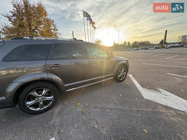 Серый Додж Джорни, объемом двигателя 3.6 л и пробегом 139 тыс. км за 13950 $, фото 20 на Automoto.ua