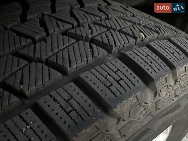 Сірий Додж Джорні, об'ємом двигуна 3.6 л та пробігом 188 тис. км за 10200 $, фото 18 на Automoto.ua