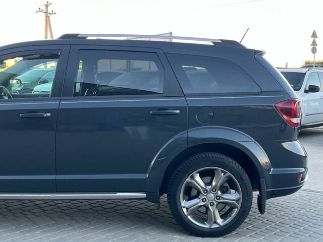 Серый Додж Джорни, объемом двигателя 2.4 л и пробегом 170 тыс. км за 10590 $, фото 9 на Automoto.ua