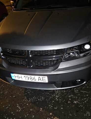 Серый Додж Джорни, объемом двигателя 2.4 л и пробегом 252 тыс. км за 12500 $, фото 3 на Automoto.ua