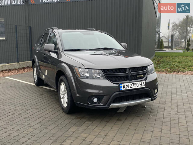 Серый Додж Джорни, объемом двигателя 3.6 л и пробегом 188 тыс. км за 9900 $, фото 1 на Automoto.ua