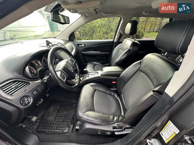 Додж Джорни 2016 в Днепре (Днепропетровске) на Automoto.ua Серый Додж Джорни, объемом двигателя 3.6 л и пробегом 201 тыс. км за 12999 $, фото 11 на Automoto.ua